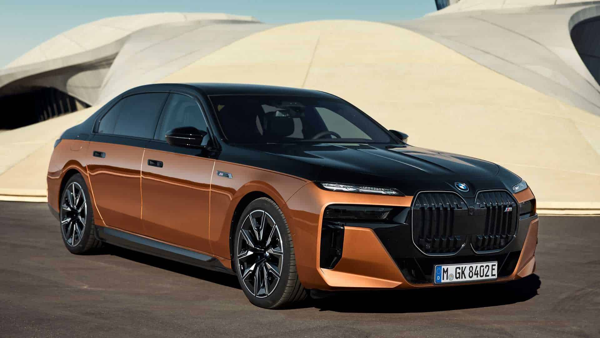 BMW i7